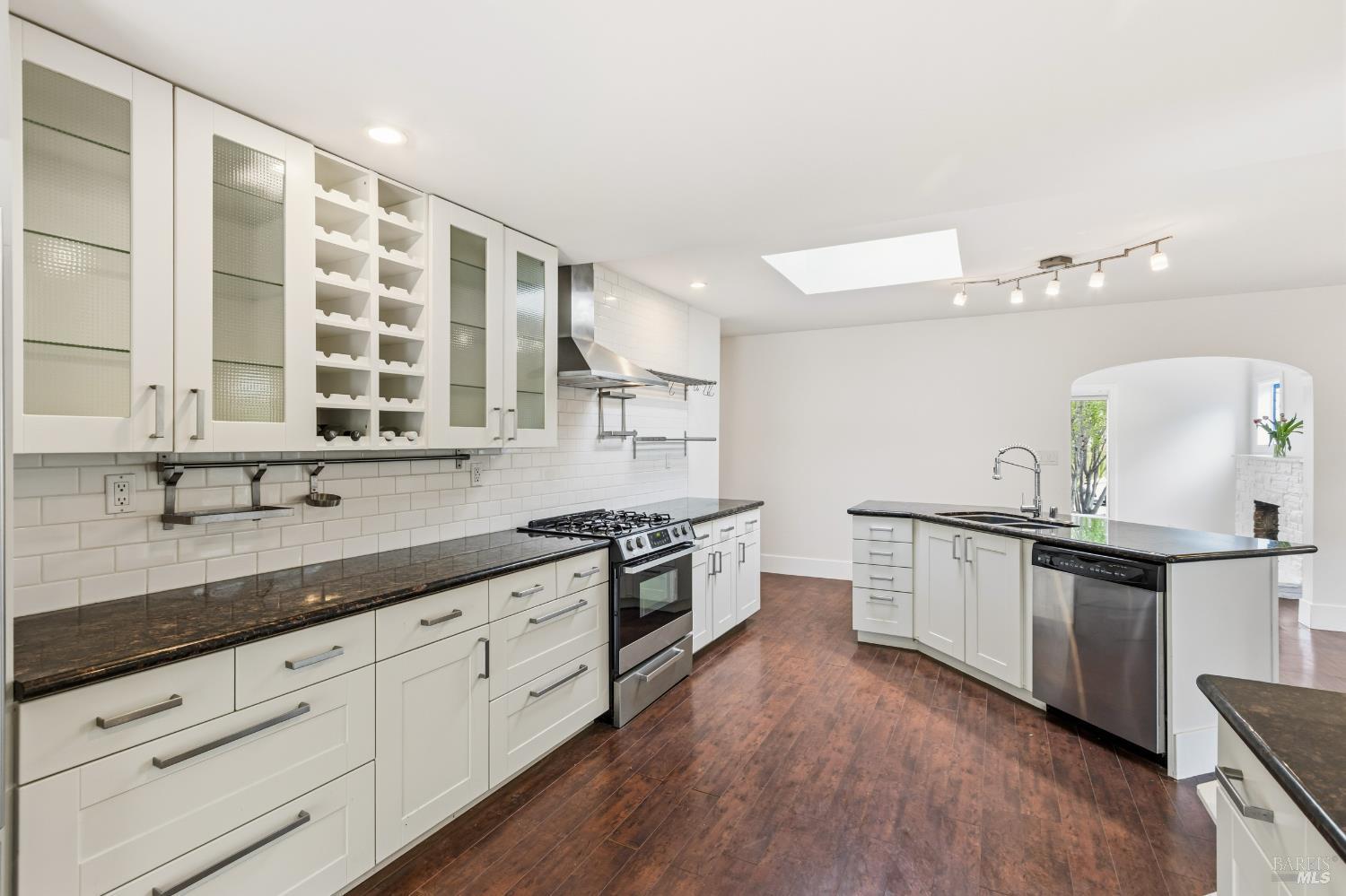 Detail Gallery Image 12 of 40 For 111 Milita St, Vallejo,  CA 94590 - 3 Beds | 2 Baths