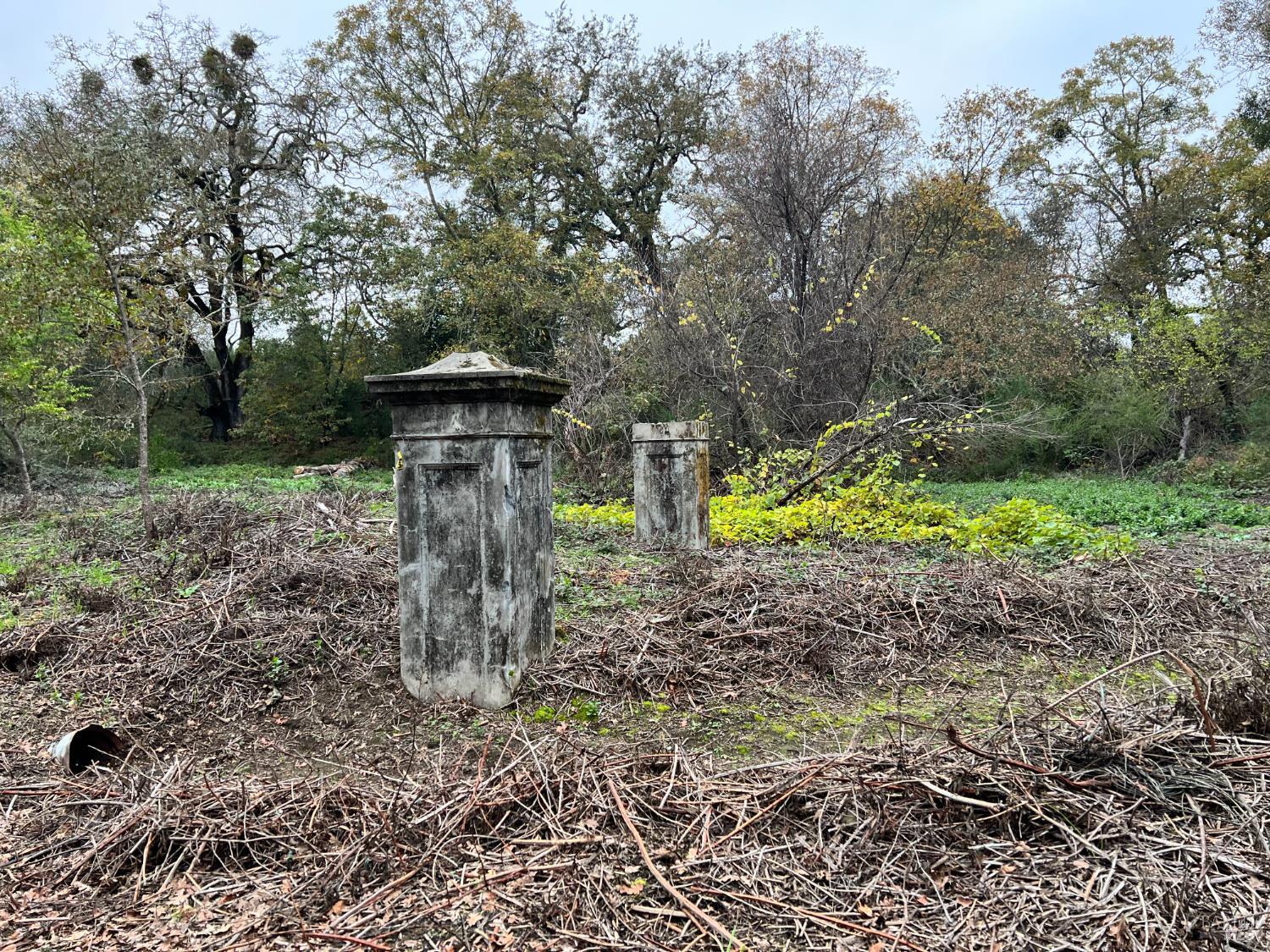 Detail Gallery Image 5 of 7 For 1055 Heaven Hill Rd, Sonoma,  CA 95476 - – Beds | – Baths