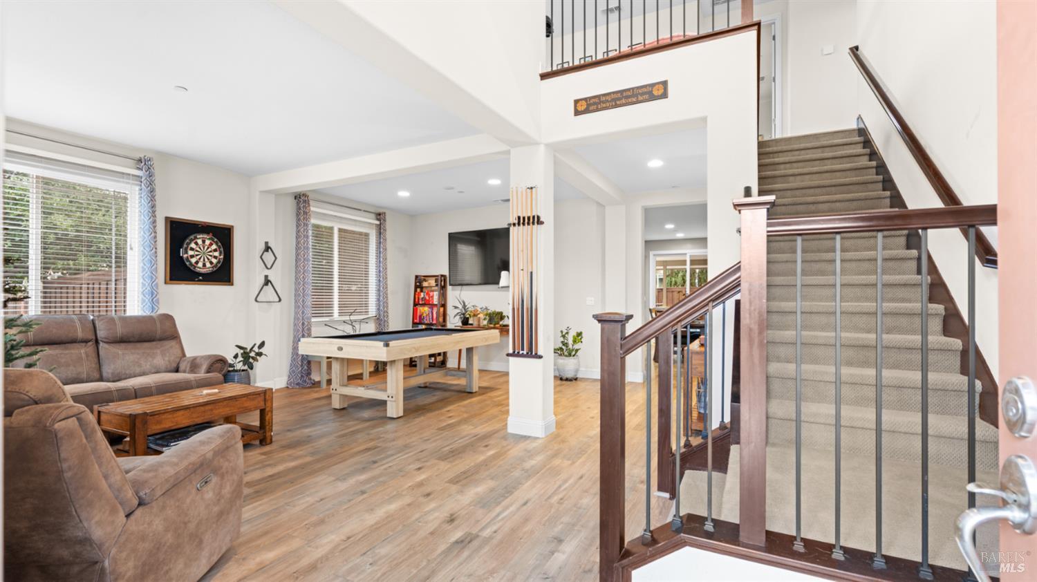 Detail Gallery Image 5 of 46 For 931 Noble Rd, Vacaville,  CA 95688 - 5 Beds | 3 Baths