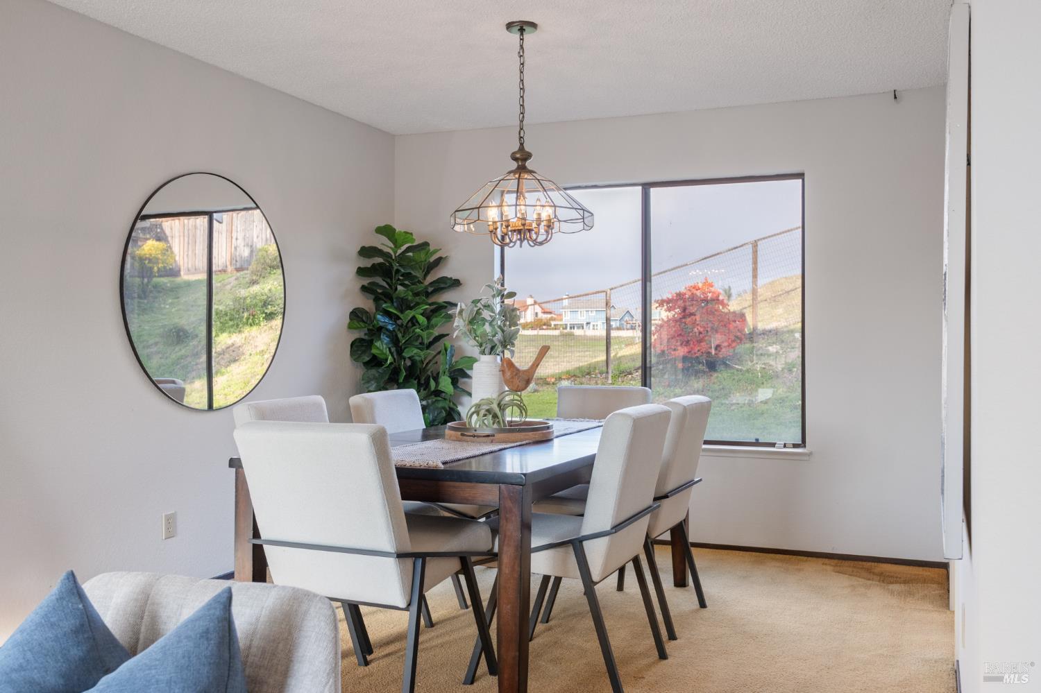 Detail Gallery Image 13 of 48 For 3501 Ponderosa Trl, Pinole,  CA 94564 - 4 Beds | 2/1 Baths