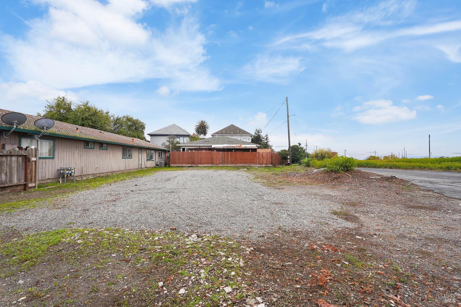 Detail Gallery Image 3 of 19 For 201 Sacramento St, Suisun City,  CA 94585 - – Beds | – Baths