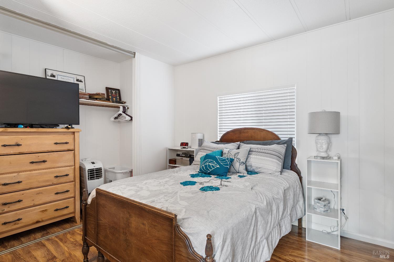 Detail Gallery Image 12 of 14 For 8155 Willow St, Windsor,  CA 95492 - 2 Beds | 2 Baths