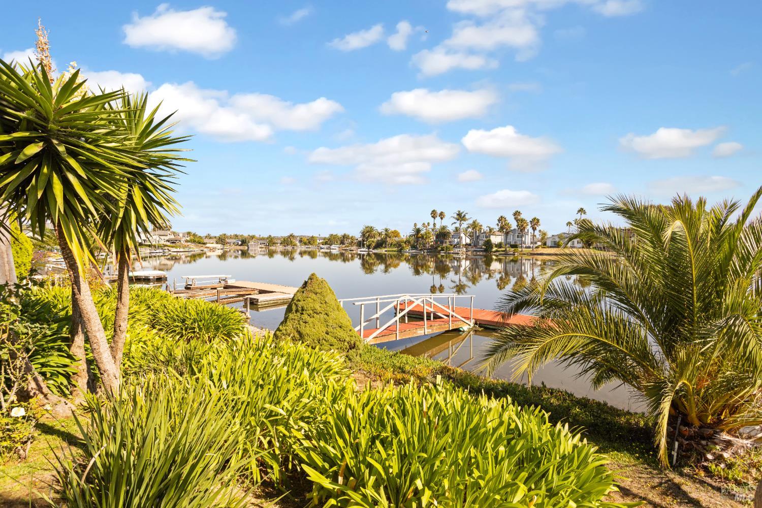 Detail Gallery Image 21 of 21 For 8 Caribe Isle, Novato,  CA 94062 - 4 Beds | 3 Baths