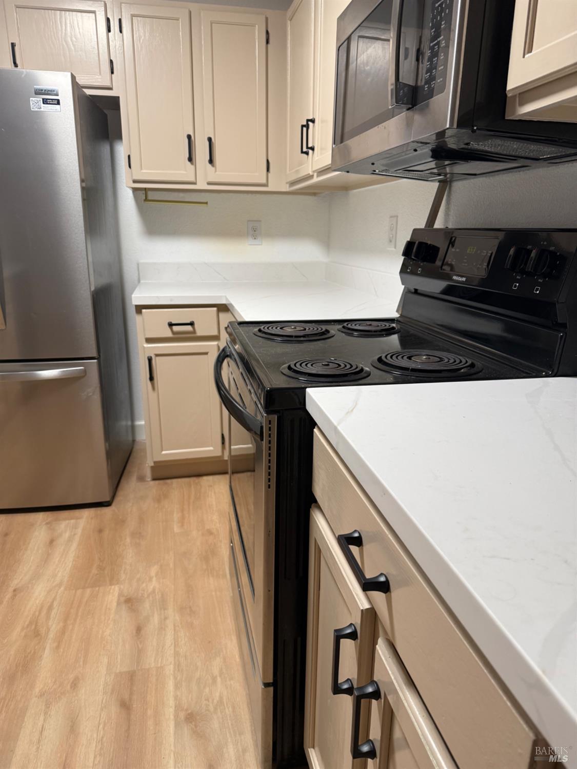 Detail Gallery Image 30 of 31 For 136 Sea Crest Cir, Vallejo,  CA 94590 - 2 Beds | 1 Baths