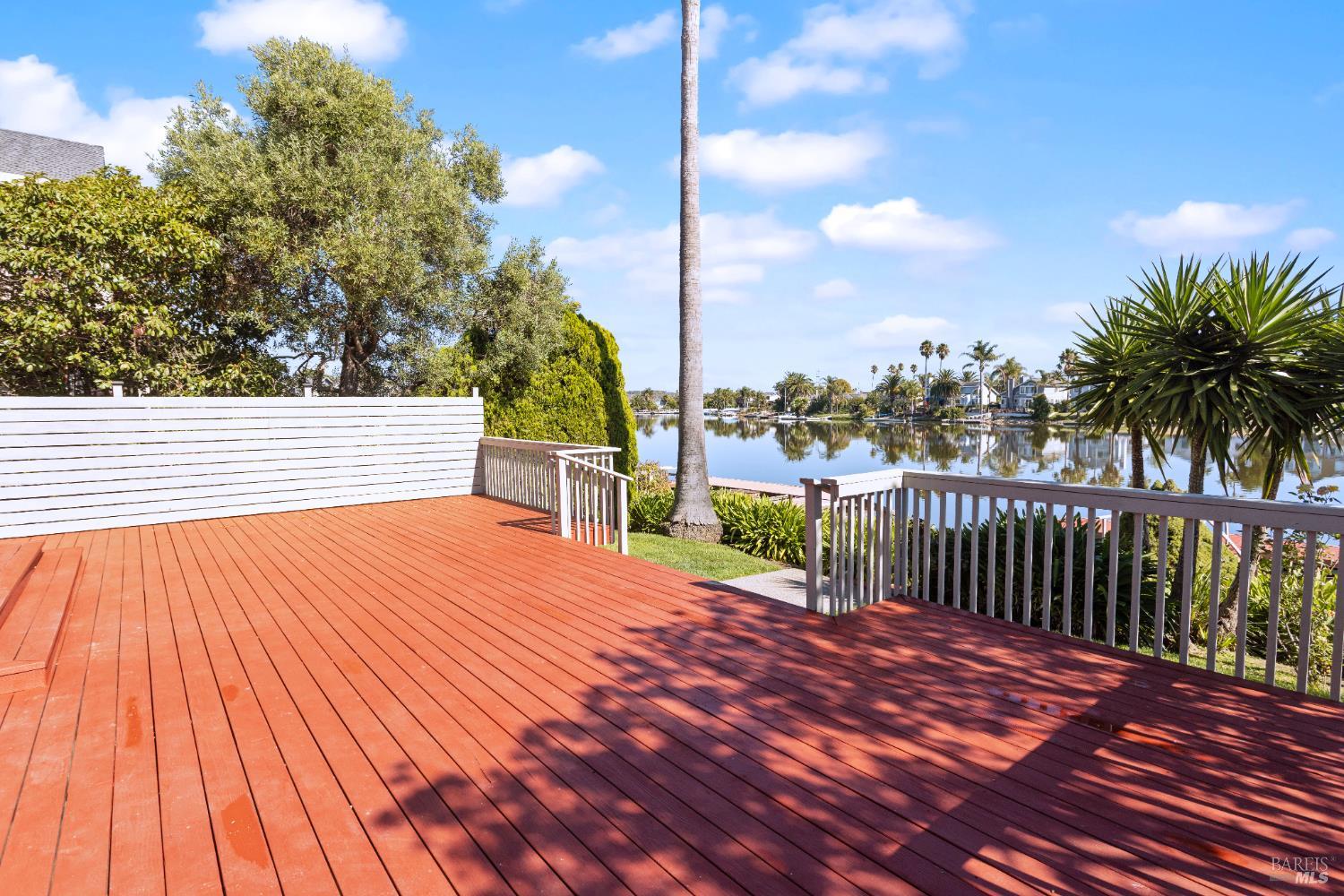 Detail Gallery Image 18 of 21 For 8 Caribe Isle, Novato,  CA 94062 - 4 Beds | 3 Baths