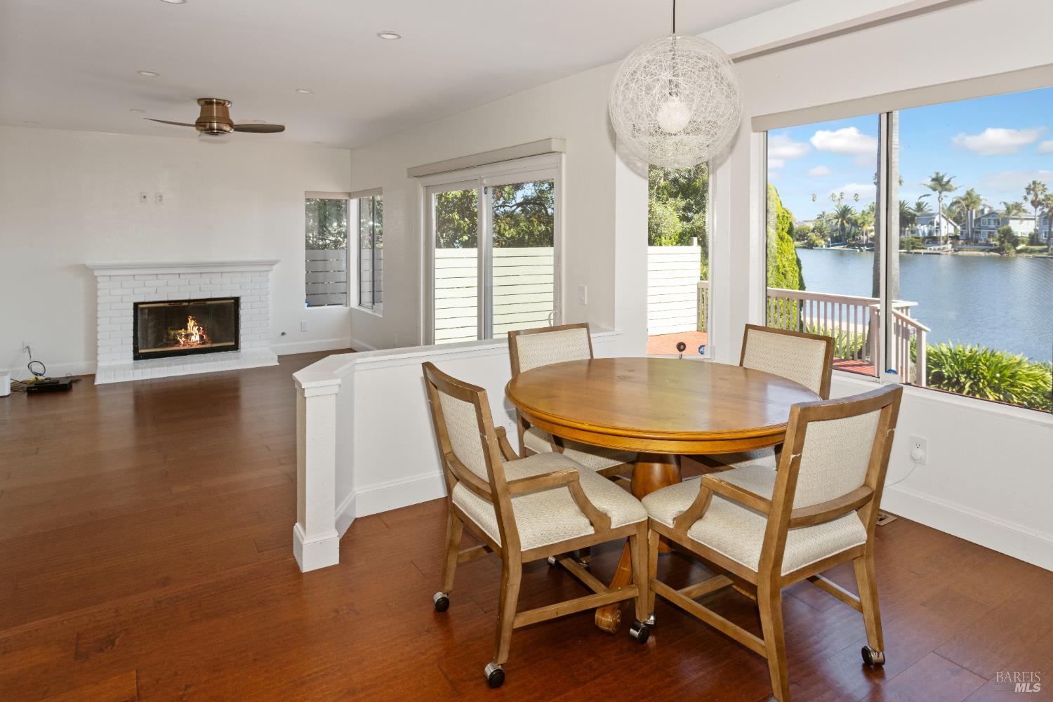 Detail Gallery Image 6 of 21 For 8 Caribe Isle, Novato,  CA 94062 - 4 Beds | 3 Baths