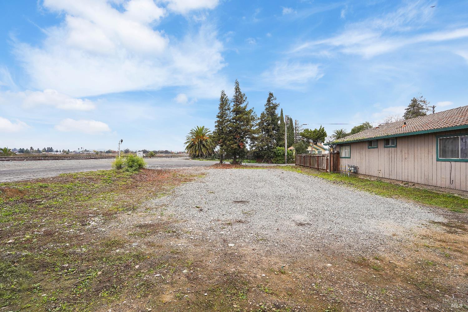 Detail Gallery Image 6 of 19 For 201 Sacramento St, Suisun City,  CA 94585 - – Beds | – Baths