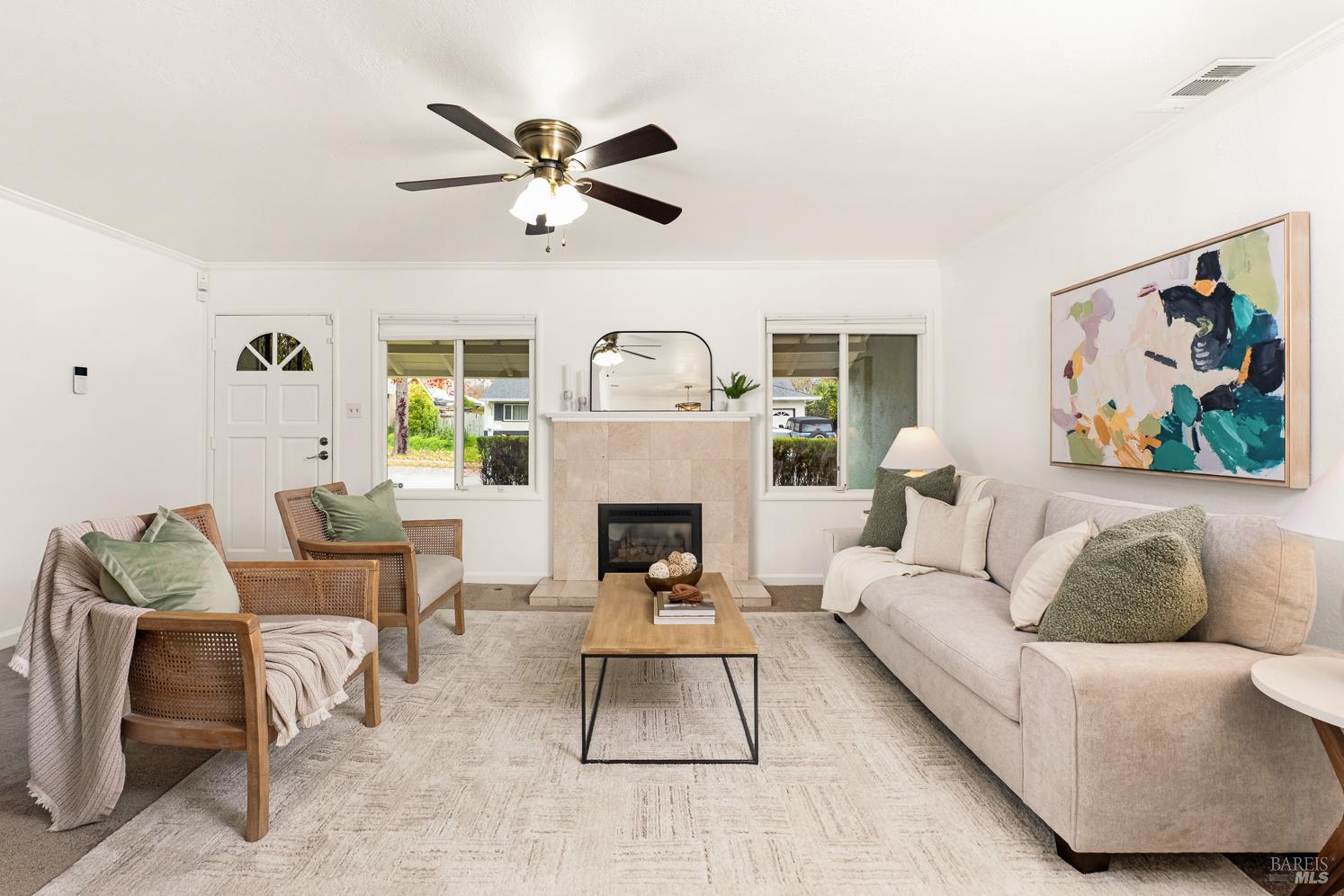 Detail Gallery Image 6 of 43 For 111 Harris Way, Vallejo,  CA 94591 - 3 Beds | 1 Baths