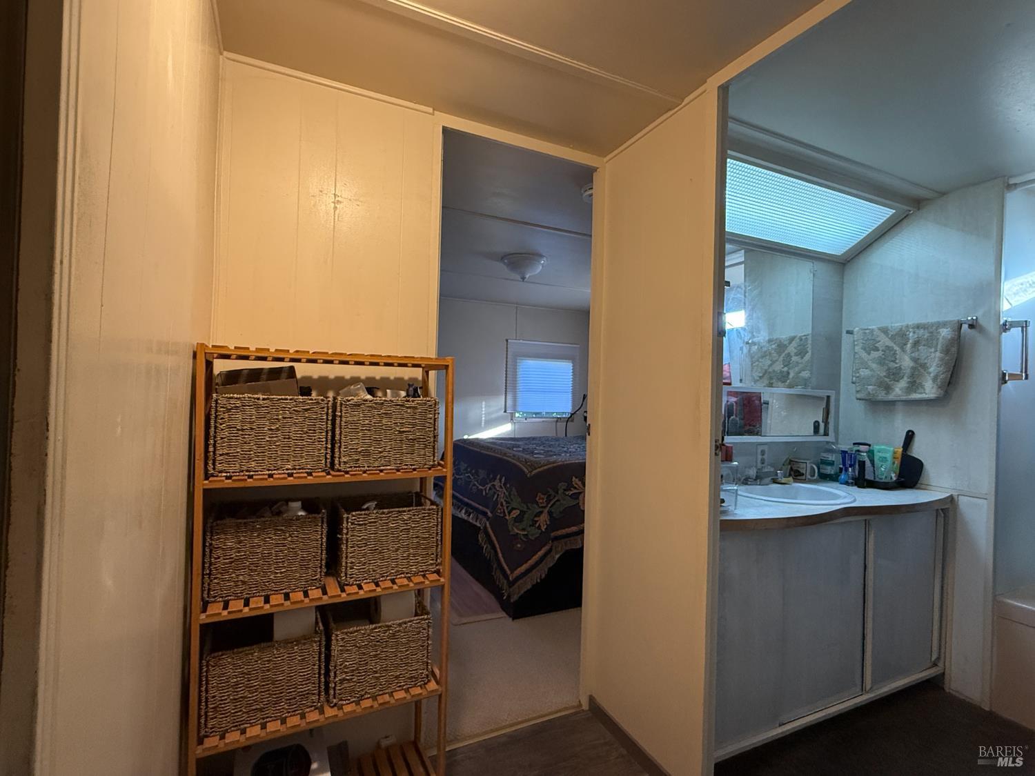 Detail Gallery Image 19 of 26 For 18715 Sonoma Hwy 14, Sonoma,  CA 95476 - 2 Beds | 1 Baths