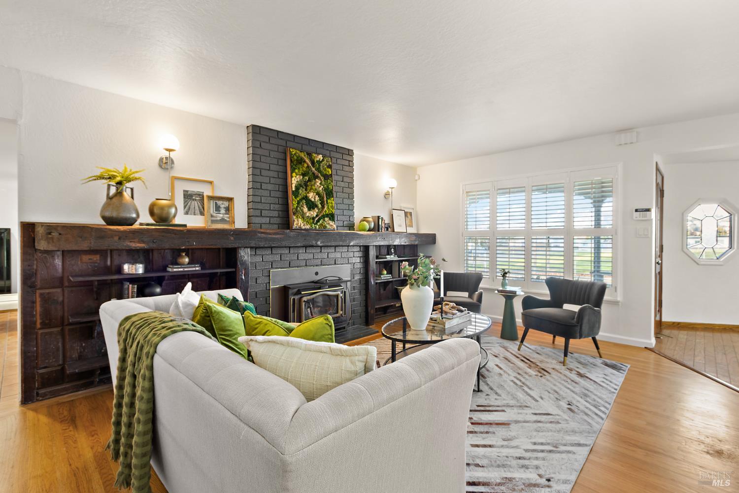 Detail Gallery Image 5 of 29 For 443 Baywood Dr, Vallejo,  CA 94591 - 3 Beds | 2 Baths