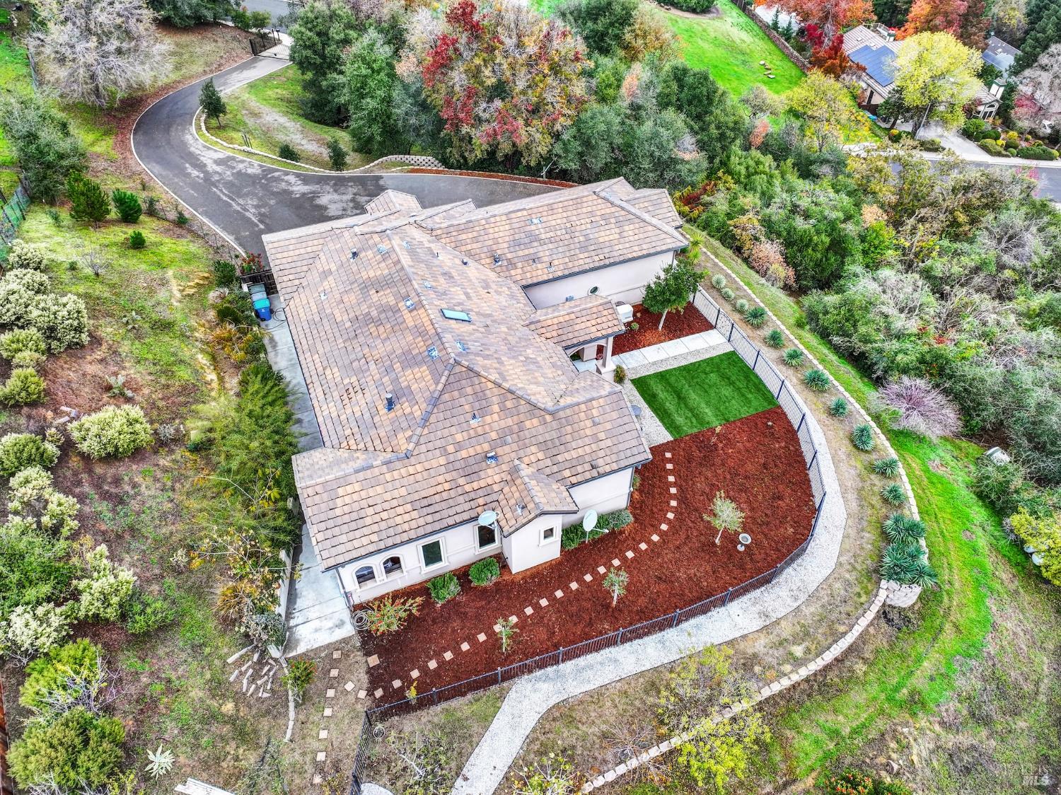 Detail Gallery Image 31 of 35 For 216 Alta Mira Dr, Vacaville,  CA 95688 - 5 Beds | 3/1 Baths