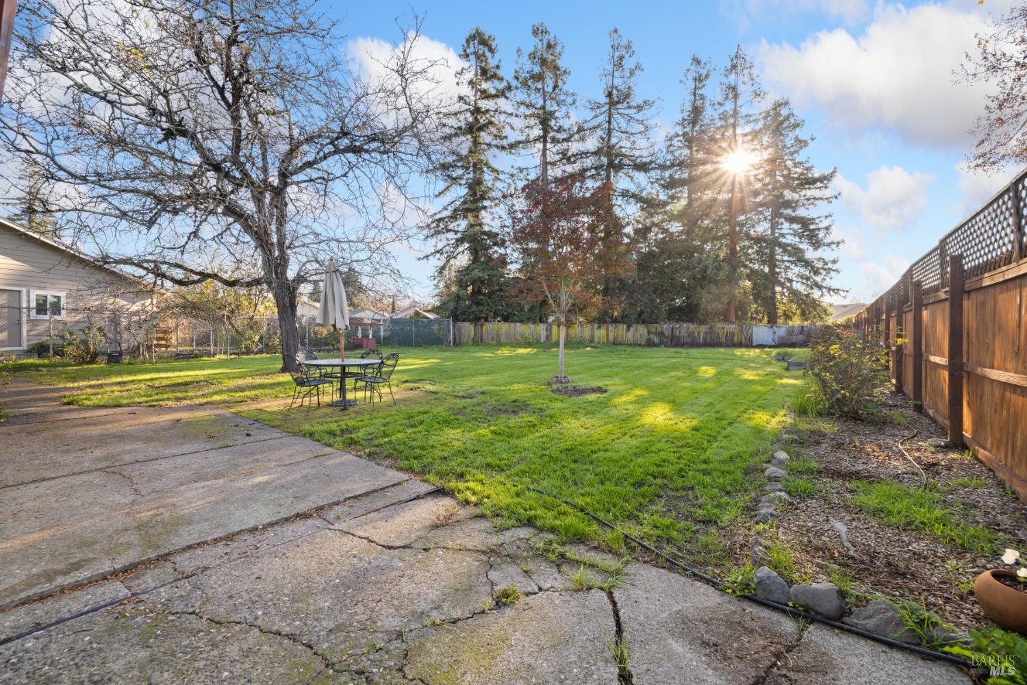 Detail Gallery Image 40 of 43 For 2825 Seneca Ln, Santa Rosa,  CA 95403 - 3 Beds | 2 Baths