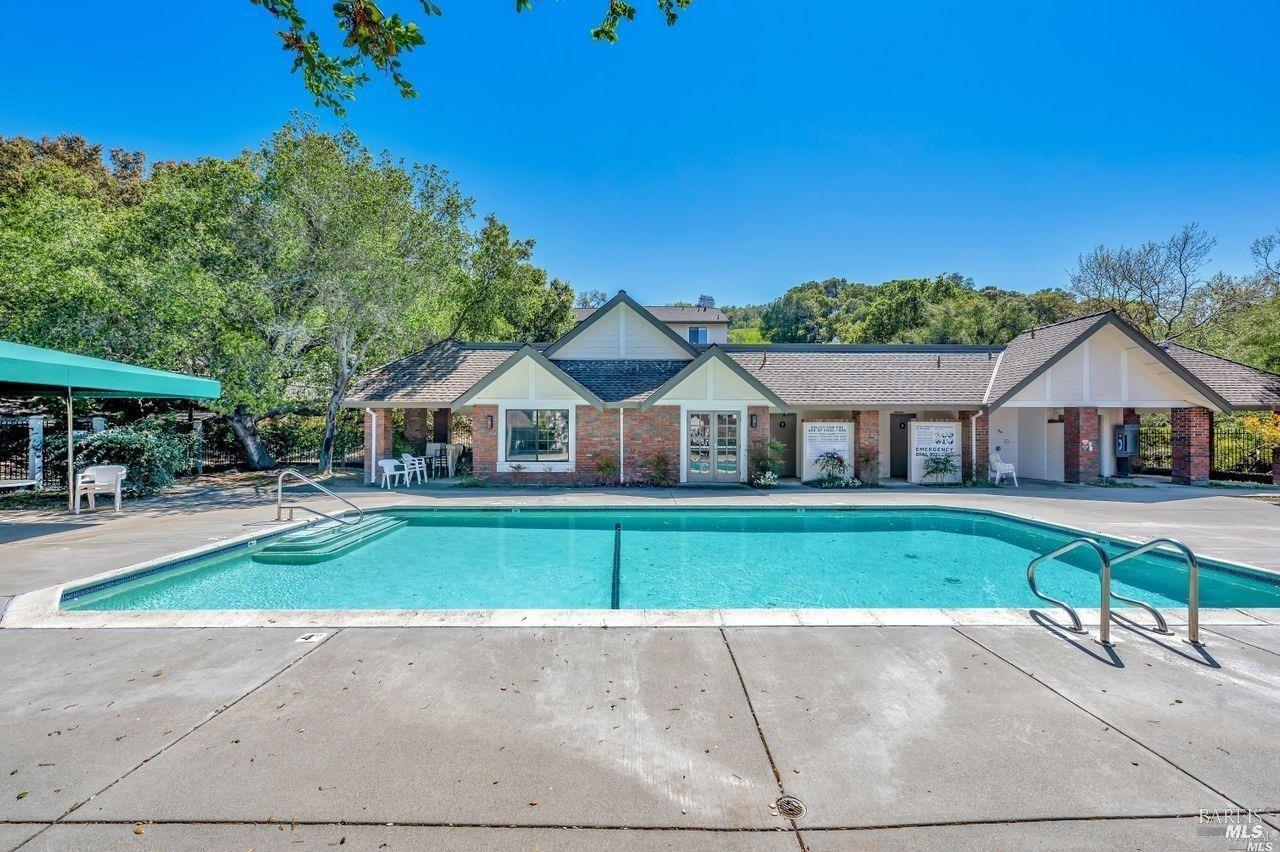 Detail Gallery Image 26 of 29 For 16 Tudor Ct, San Rafael,  CA 94903 - 2 Beds | 2 Baths