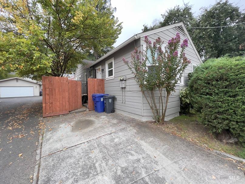 Detail Gallery Image 11 of 32 For 1769 3rd St, Napa,  CA 94559 - – Beds | – Baths