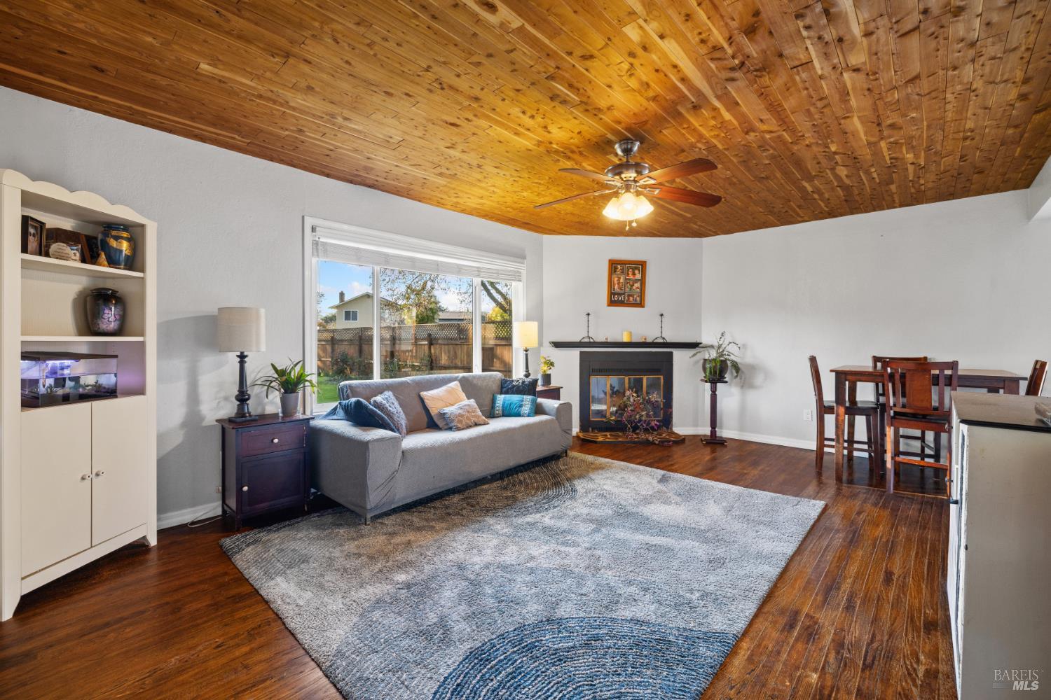 Detail Gallery Image 7 of 43 For 2825 Seneca Ln, Santa Rosa,  CA 95403 - 3 Beds | 2 Baths