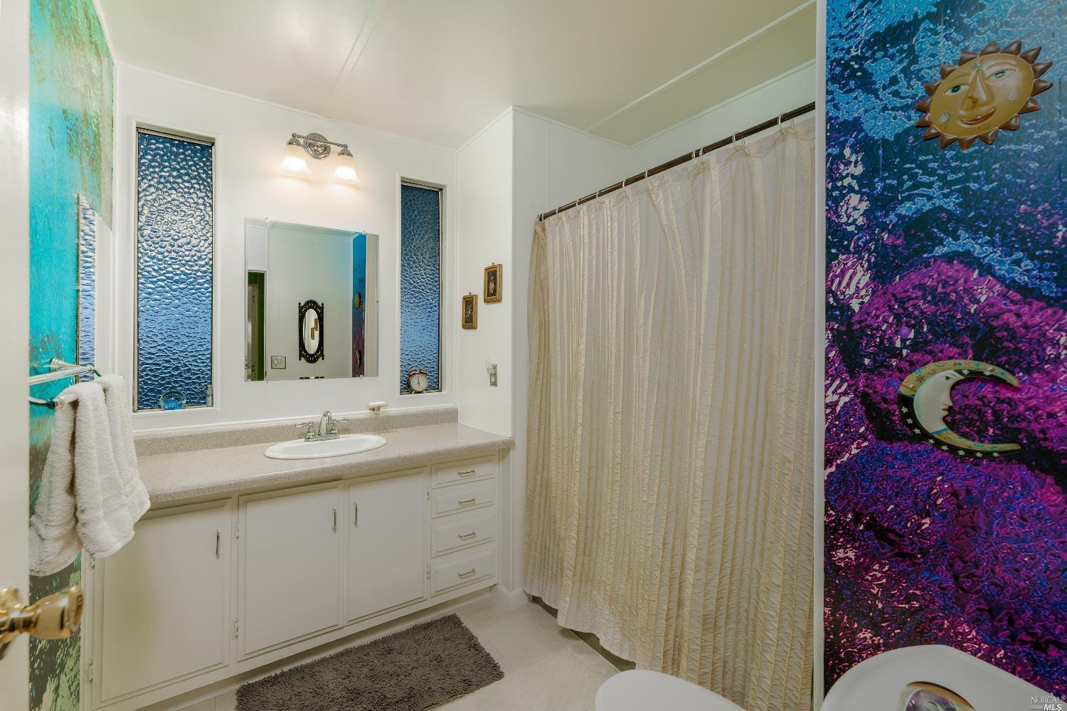 Detail Gallery Image 9 of 14 For 660 Leslie St 9, Ukiah,  CA 95482 - 2 Beds | 2 Baths