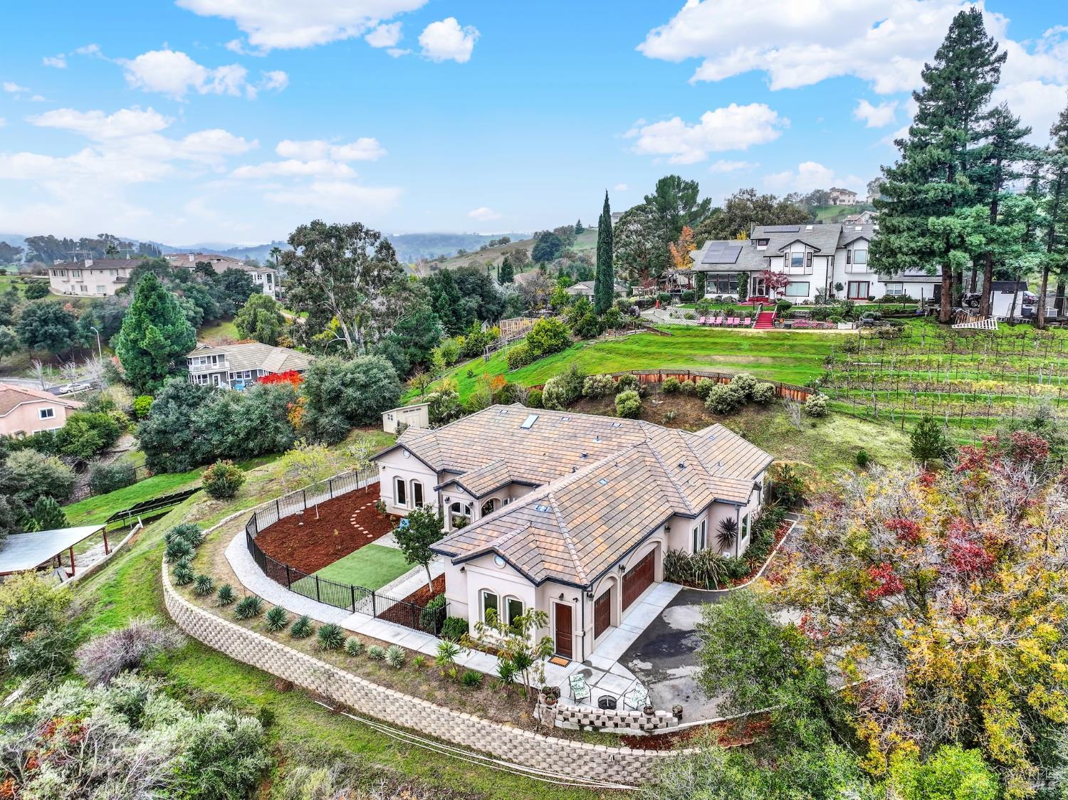 Detail Gallery Image 30 of 35 For 216 Alta Mira Dr, Vacaville,  CA 95688 - 5 Beds | 3/1 Baths