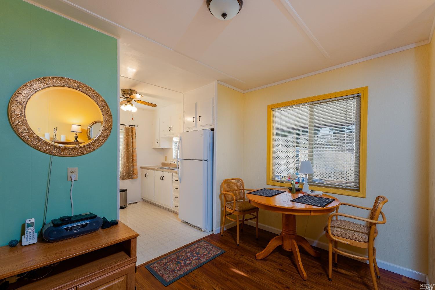 Detail Gallery Image 7 of 14 For 660 Leslie St 9, Ukiah,  CA 95482 - 2 Beds | 2 Baths