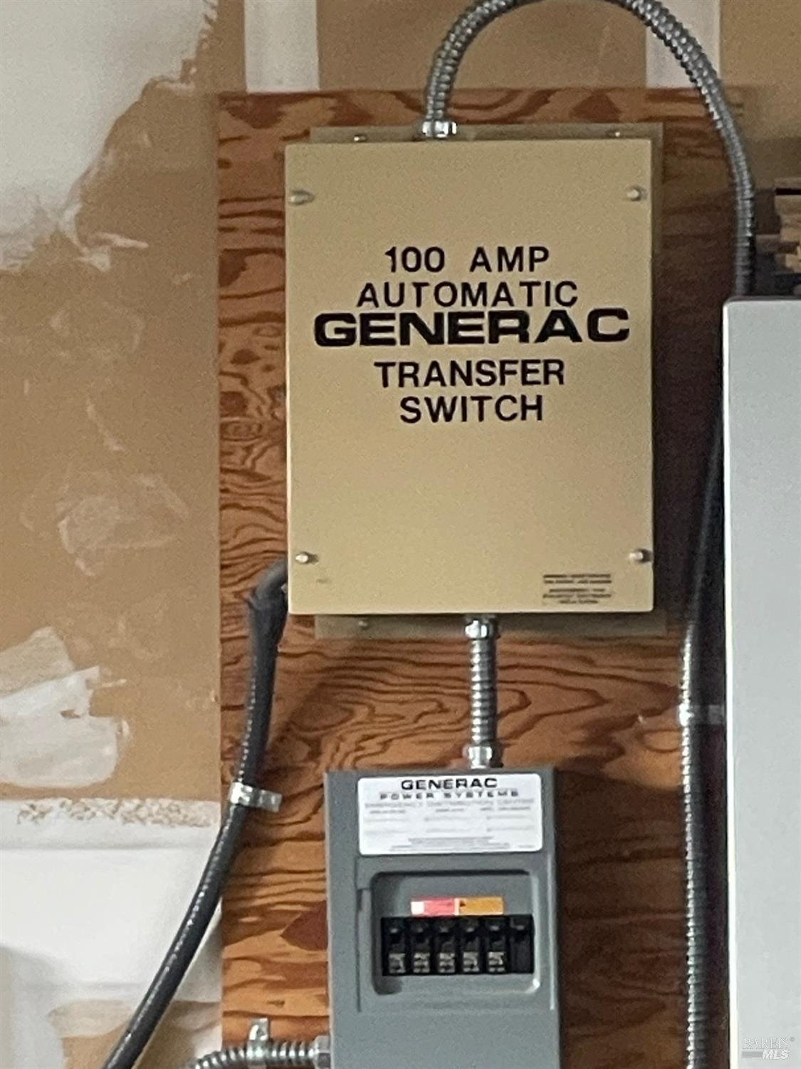 Detail Gallery Image 23 of 23 For 308 Toscana Cir, Cloverdale,  CA 95425 - 5 Beds | 4 Baths