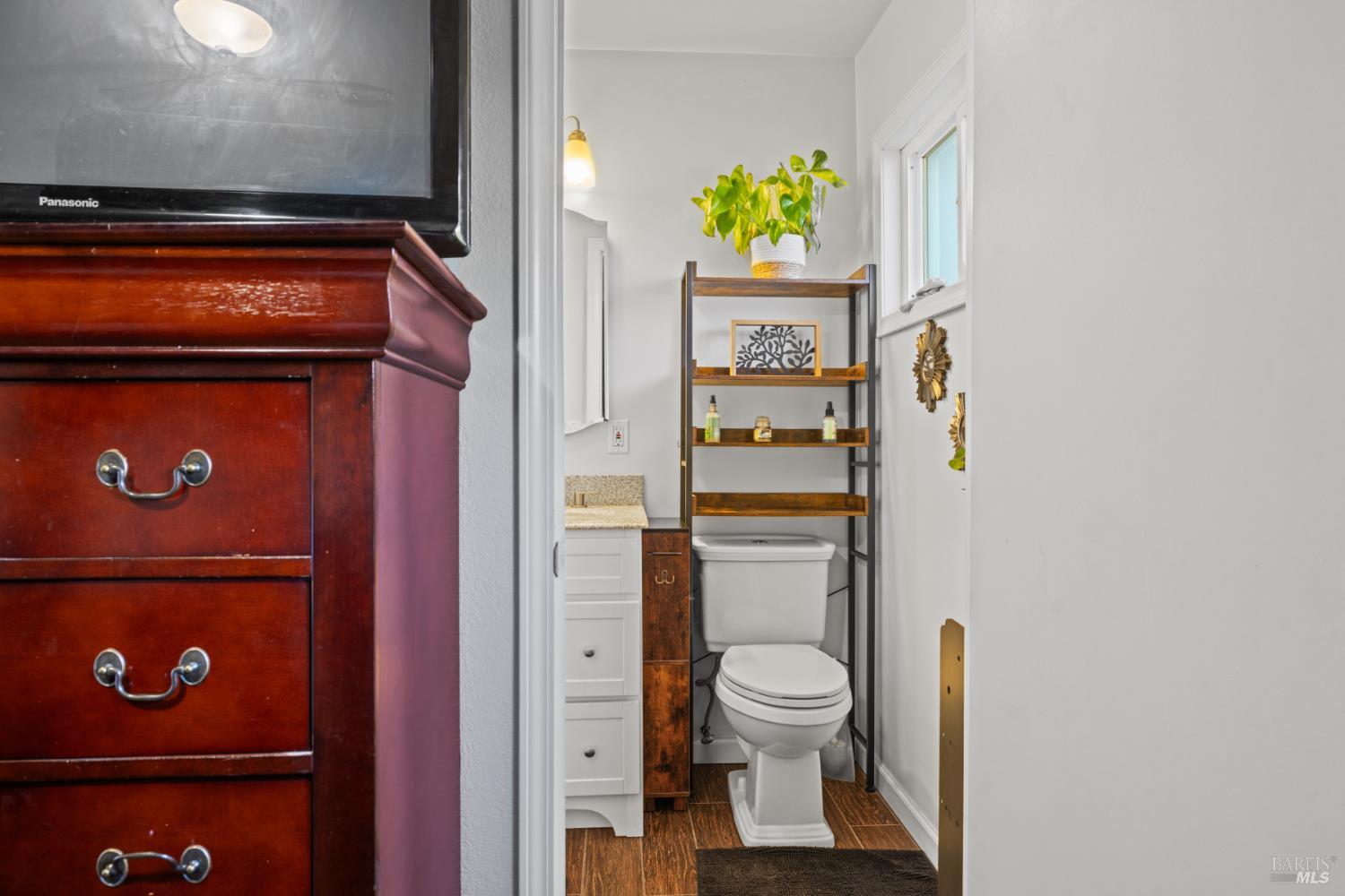 Detail Gallery Image 30 of 43 For 2825 Seneca Ln, Santa Rosa,  CA 95403 - 3 Beds | 2 Baths