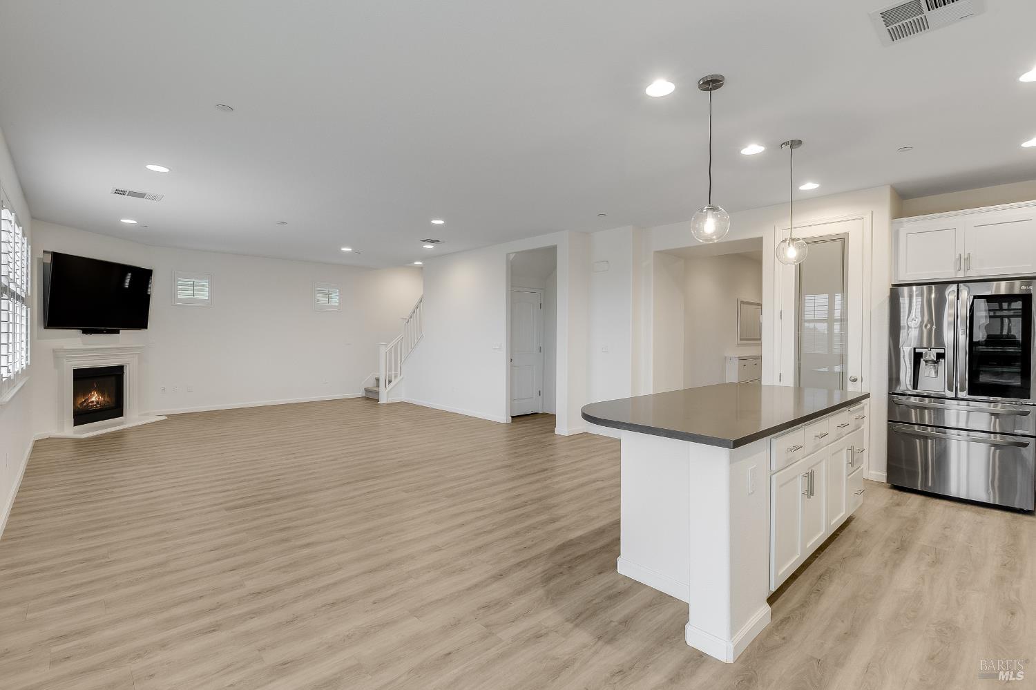 Detail Gallery Image 3 of 76 For 425 Epic St, Vacaville,  CA 95688 - 4 Beds | 3 Baths