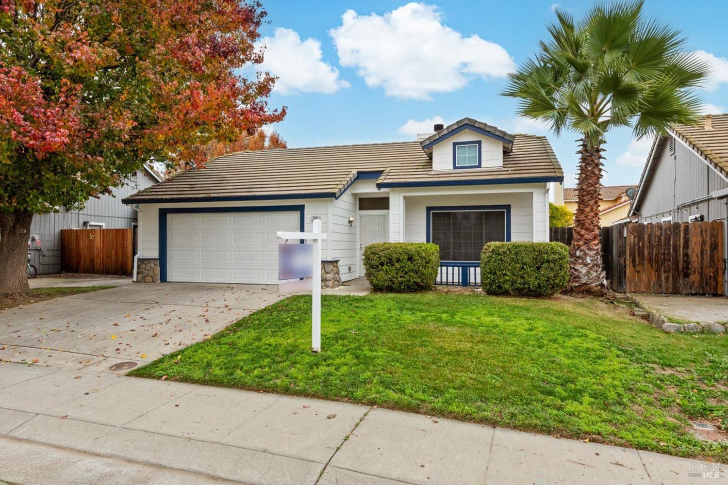 Detail Gallery Image 2 of 44 For 570 Woodard Way, Dixon,  CA 95620 - 3 Beds | 2 Baths