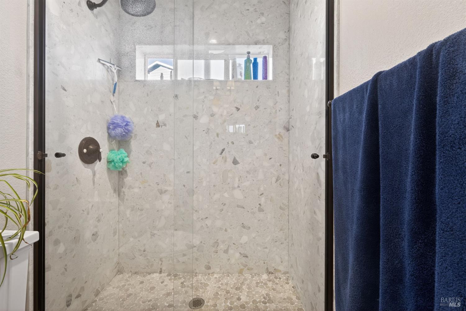 Detail Gallery Image 16 of 22 For 1661 Hopper Ave, Santa Rosa,  CA 95403 - 3 Beds | 2 Baths