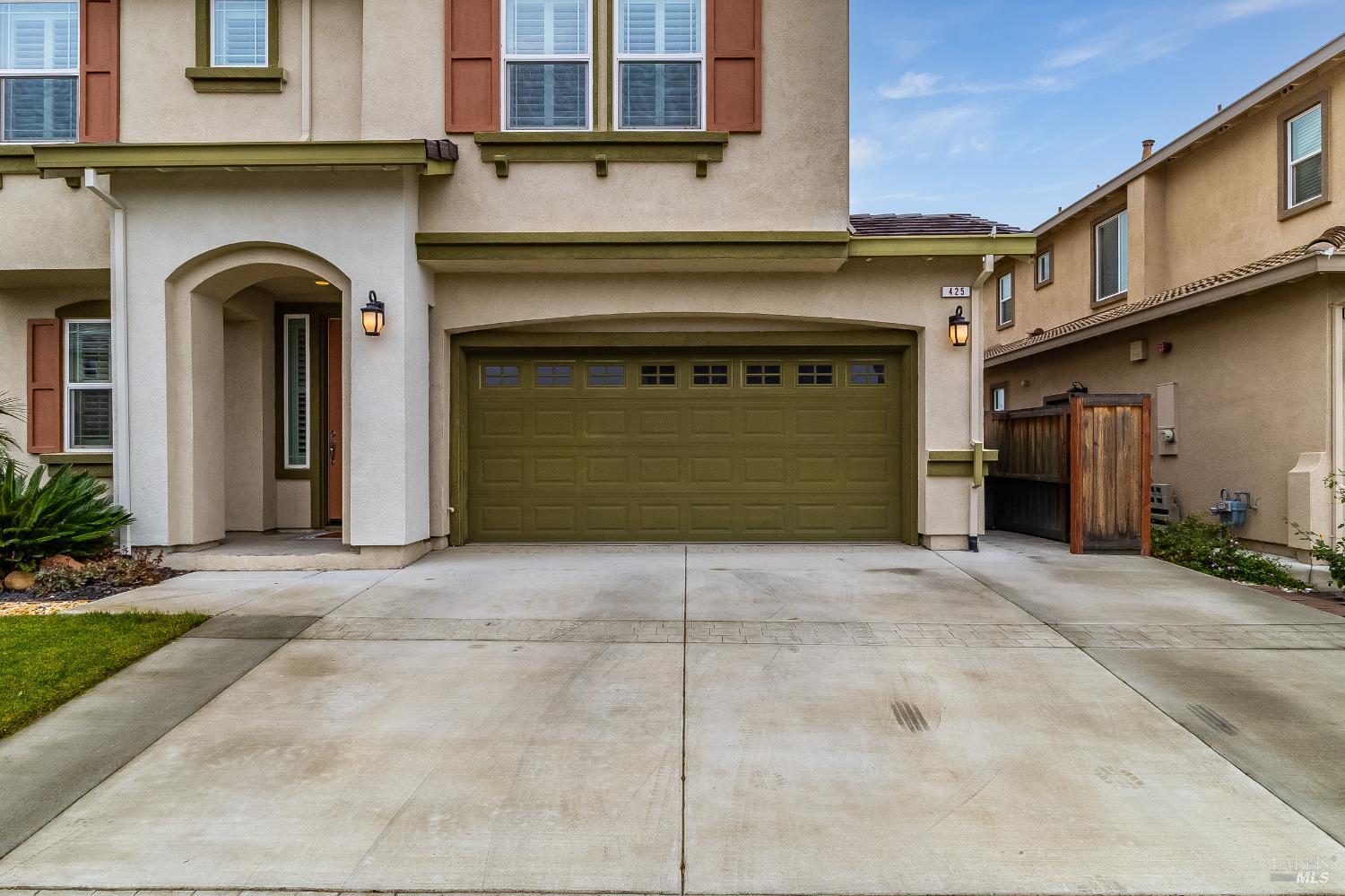 Detail Gallery Image 7 of 76 For 425 Epic St, Vacaville,  CA 95688 - 4 Beds | 3 Baths