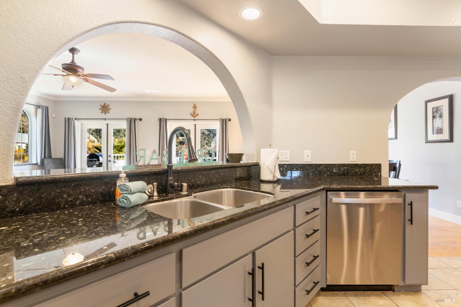 Detail Gallery Image 25 of 69 For 11115 Lakeshore Dr, Clearlake,  CA 95424 - 3 Beds | 3/1 Baths