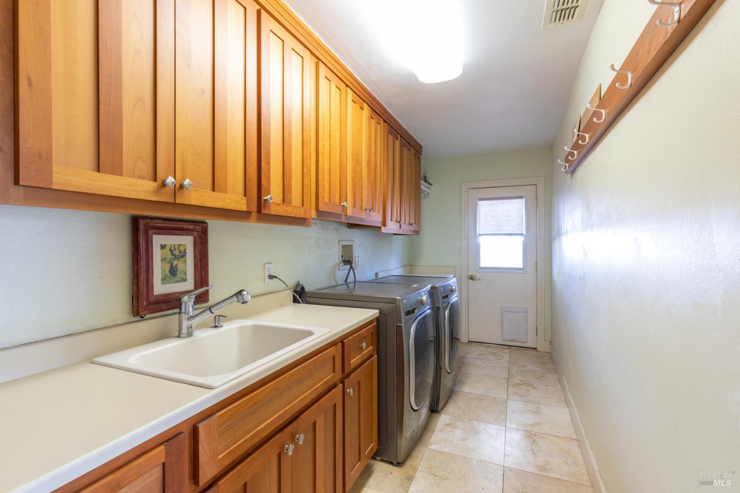 Detail Gallery Image 24 of 27 For 3556 Palomar Way, Napa,  CA 94558 - 3 Beds | 2 Baths