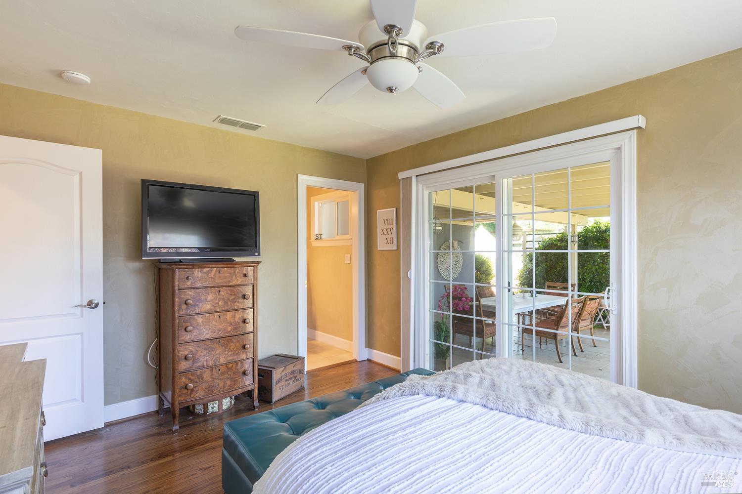 Detail Gallery Image 13 of 27 For 3556 Palomar Way, Napa,  CA 94558 - 3 Beds | 2 Baths