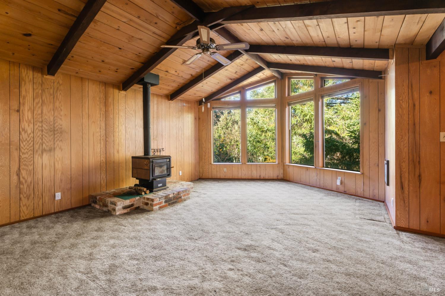 Detail Gallery Image 10 of 24 For 24465 Sherwood Rd, Willits,  CA 95490 - 3 Beds | 2 Baths