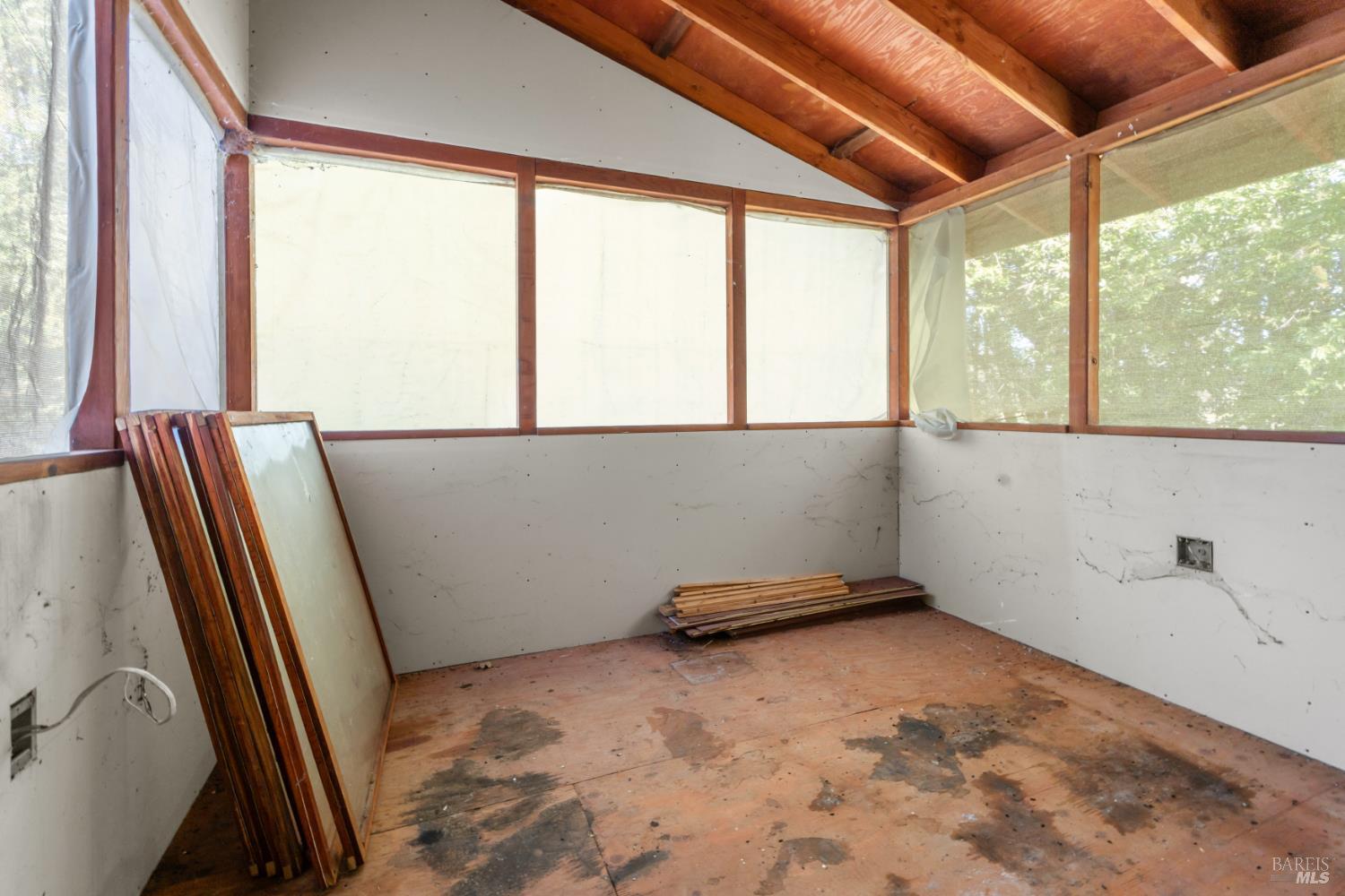 Detail Gallery Image 23 of 24 For 24465 Sherwood Rd, Willits,  CA 95490 - 3 Beds | 2 Baths