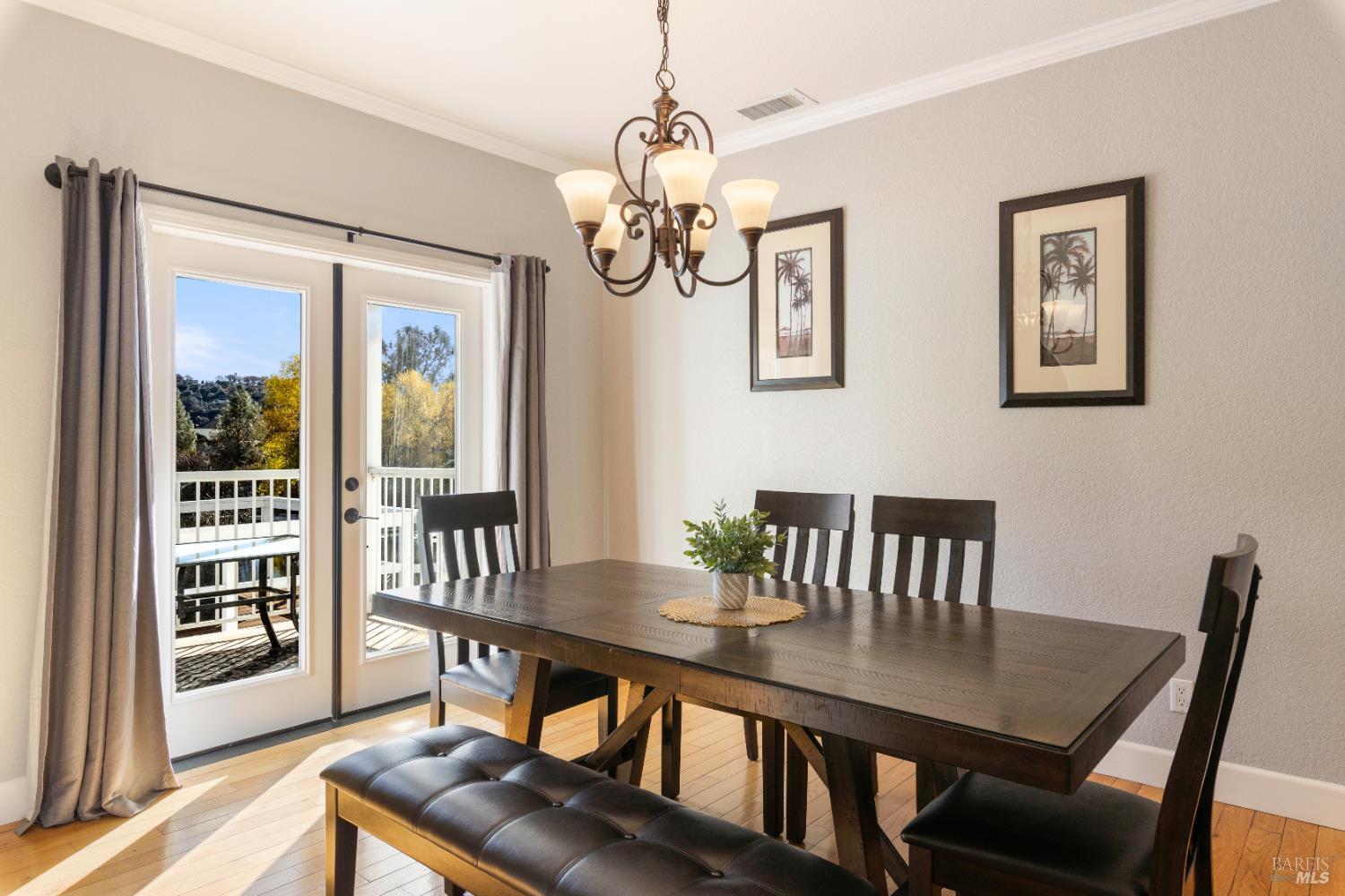 Detail Gallery Image 18 of 69 For 11115 Lakeshore Dr, Clearlake,  CA 95424 - 3 Beds | 3/1 Baths