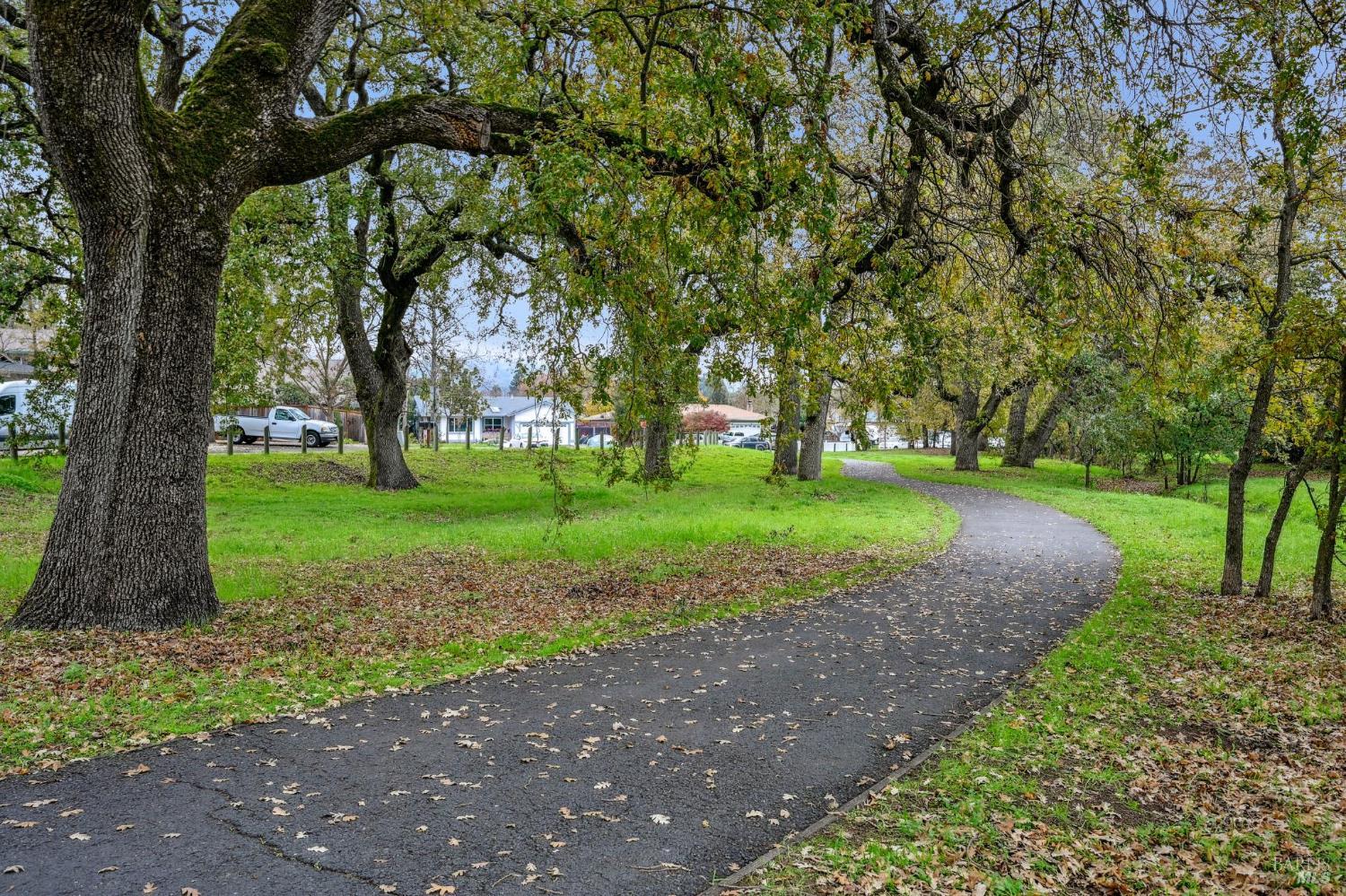 Detail Gallery Image 23 of 25 For 18787 Gillman Dr, Sonoma,  CA 95476 - 3 Beds | 2 Baths