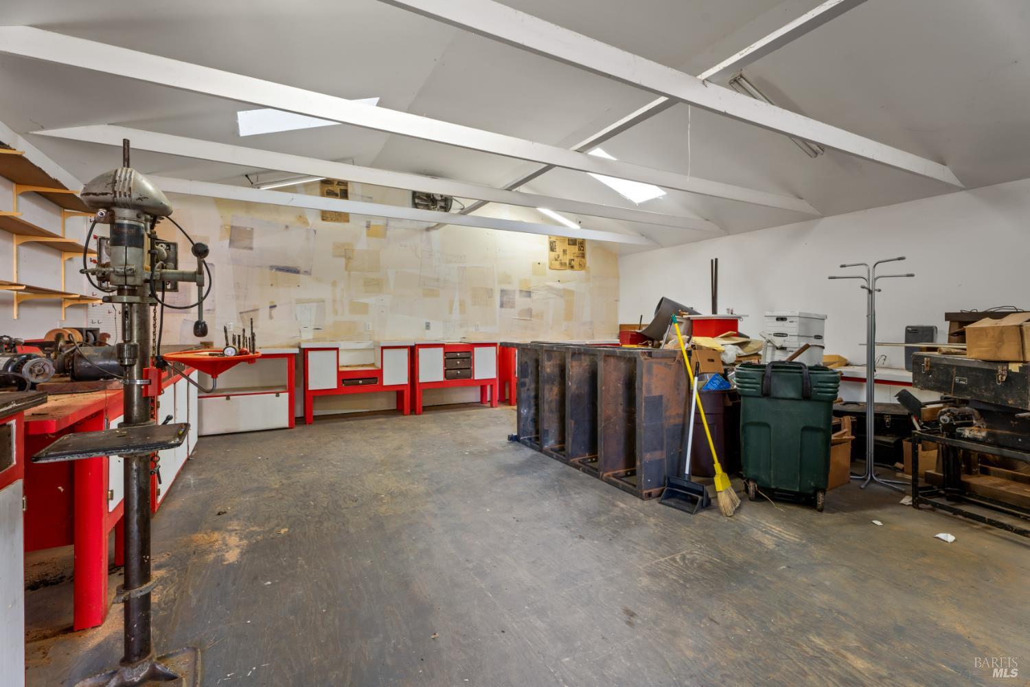 Detail Gallery Image 22 of 24 For 24465 Sherwood Rd, Willits,  CA 95490 - 3 Beds | 2 Baths