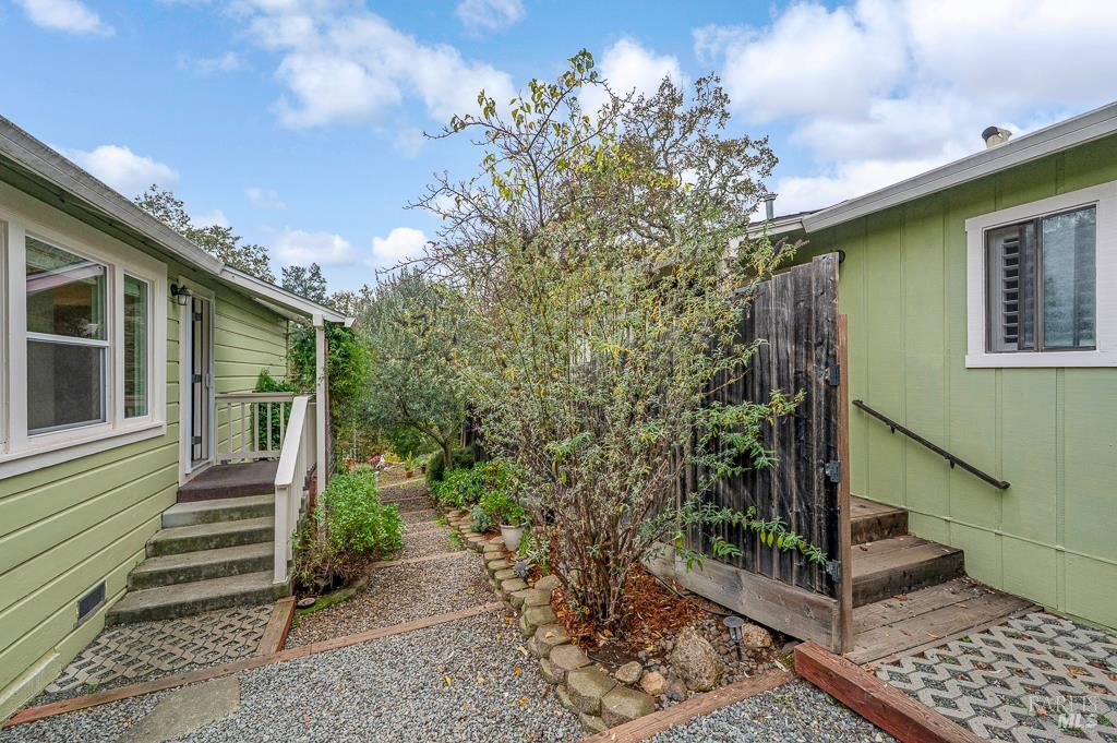 Detail Gallery Image 34 of 49 For 17323 Hillside Ave, Sonoma,  CA 95476 - 4 Beds | 2 Baths