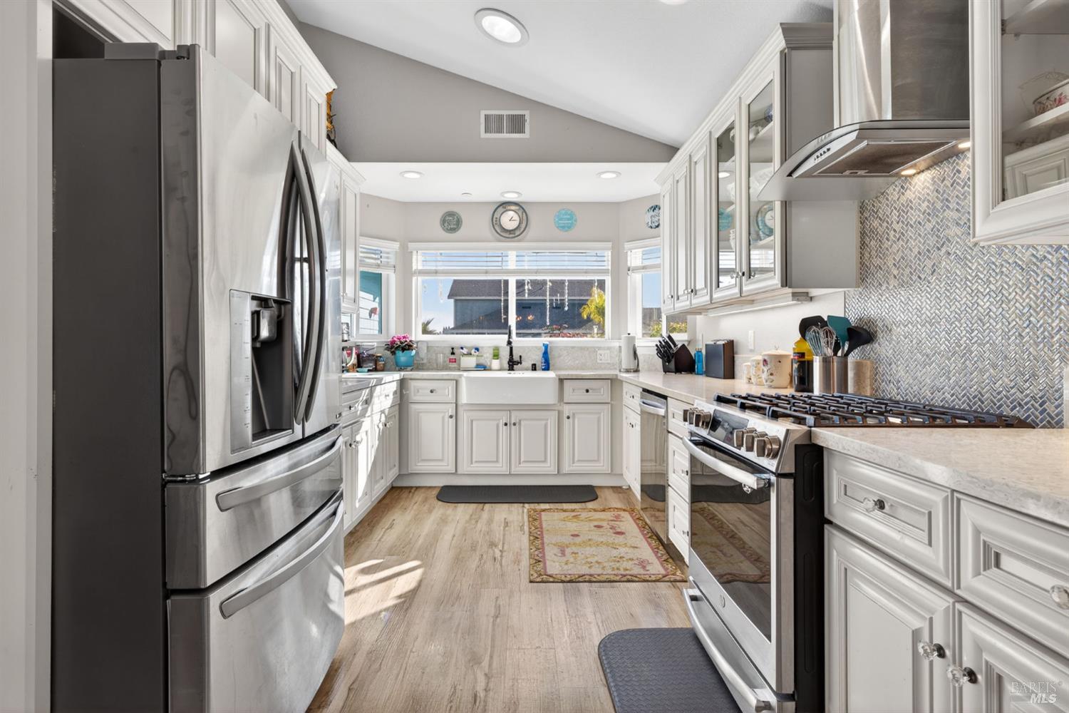 Detail Gallery Image 3 of 22 For 1661 Hopper Ave, Santa Rosa,  CA 95403 - 3 Beds | 2 Baths