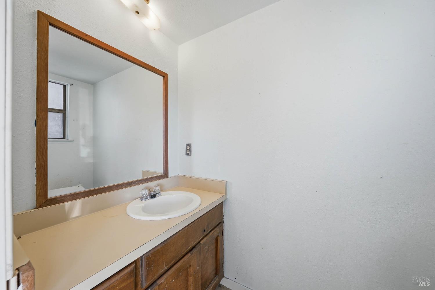 Detail Gallery Image 40 of 75 For 4080 Kensington Way, Lucerne,  CA 95458 - 2 Beds | 1/1 Baths