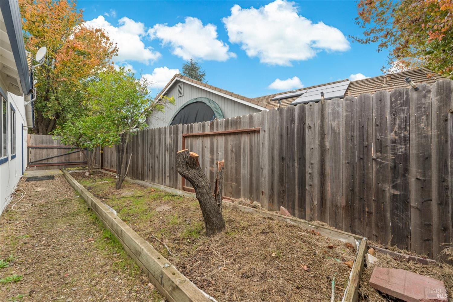 Detail Gallery Image 35 of 44 For 570 Woodard Way, Dixon,  CA 95620 - 3 Beds | 2 Baths