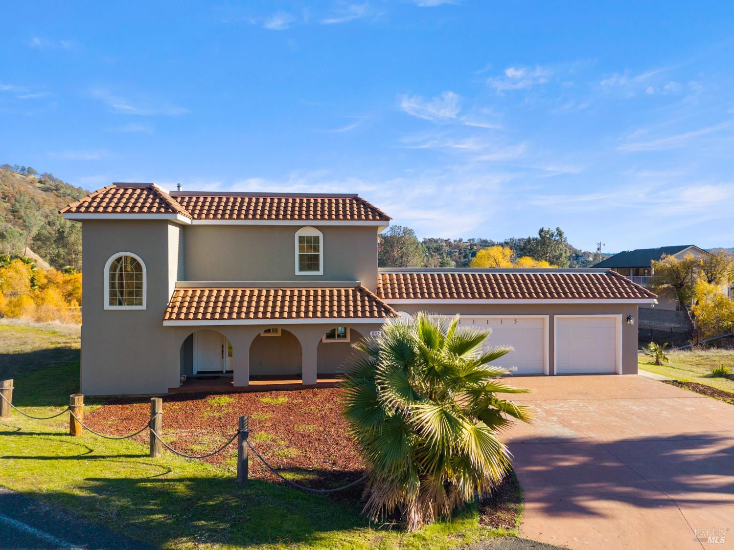 Detail Gallery Image 8 of 69 For 11115 Lakeshore Dr, Clearlake,  CA 95424 - 3 Beds | 3/1 Baths