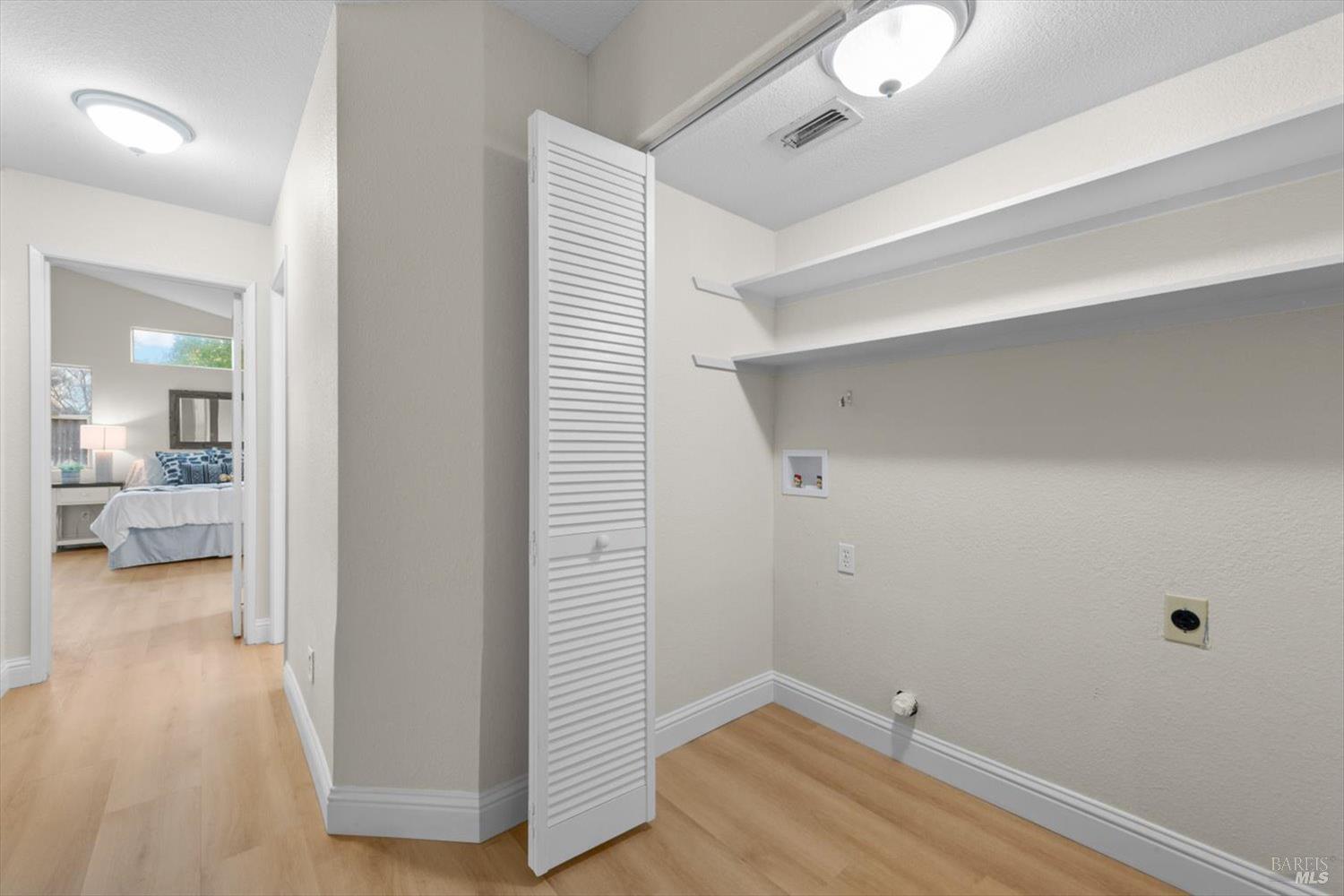 Detail Gallery Image 28 of 44 For 570 Woodard Way, Dixon,  CA 95620 - 3 Beds | 2 Baths