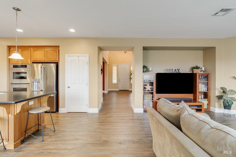 Detail Gallery Image 23 of 66 For 544 Lansing Cir, Benicia,  CA 94510 - 4 Beds | 3 Baths