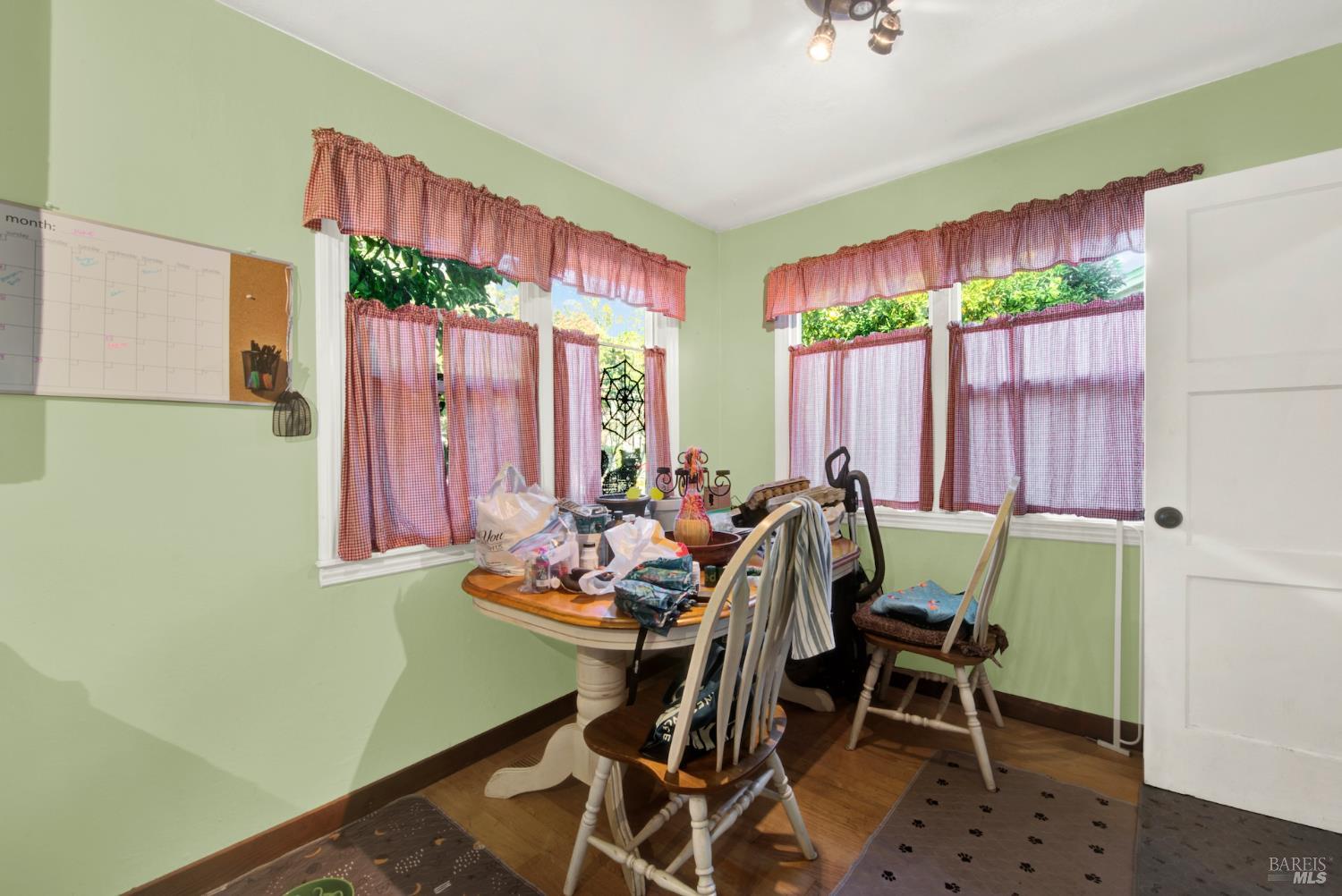 Detail Gallery Image 15 of 54 For 211 Triplett Dr, Cloverdale,  CA 95425 - 2 Beds | 1 Baths