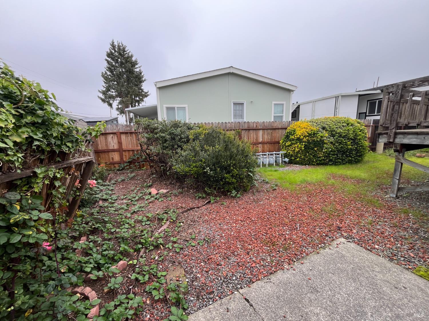 Detail Gallery Image 5 of 19 For 180 Sherry Cir, Yountville,  CA 94599 - 2 Beds | 2 Baths