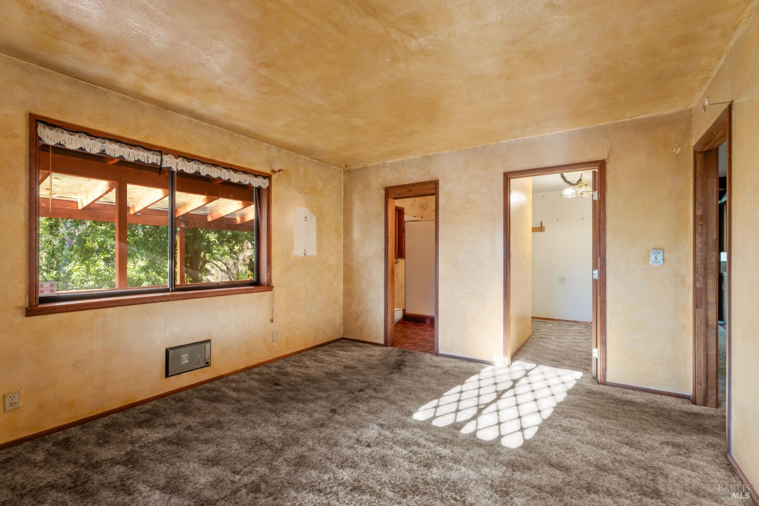 Detail Gallery Image 19 of 24 For 24465 Sherwood Rd, Willits,  CA 95490 - 3 Beds | 2 Baths