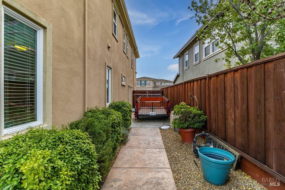 Detail Gallery Image 60 of 66 For 544 Lansing Cir, Benicia,  CA 94510 - 4 Beds | 3 Baths