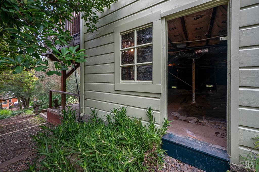 Detail Gallery Image 30 of 49 For 17323 Hillside Ave, Sonoma,  CA 95476 - 4 Beds | 2 Baths