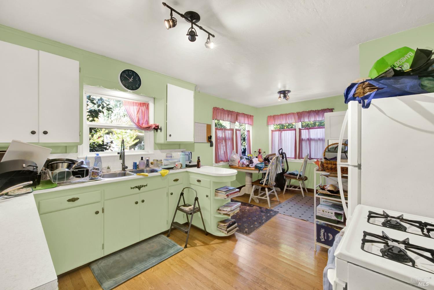 Detail Gallery Image 17 of 54 For 211 Triplett Dr, Cloverdale,  CA 95425 - 2 Beds | 1 Baths