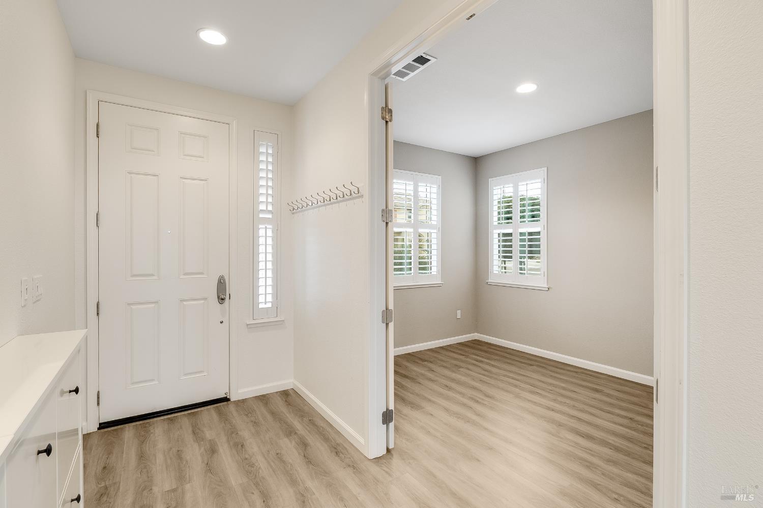 Detail Gallery Image 12 of 76 For 425 Epic St, Vacaville,  CA 95688 - 4 Beds | 3 Baths